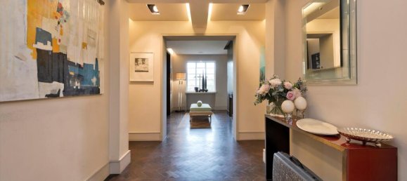 4 bedrooms Apartment in London, United Kingdom No. 7019 4