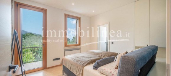 5 rooms House in Torri del Benaco, Italy No. 262295 15