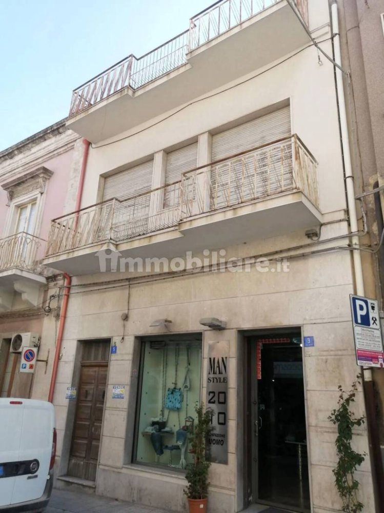 Villa de 7 dormitorios en Pachino, Italy No. 113913