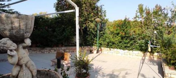 Apartamento de 1 dormitorio en Uggiano la Chiesa, Italy No. 85422 2