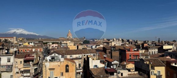 2 bedrooms Apartment in Catania, Italy No. 132632 3