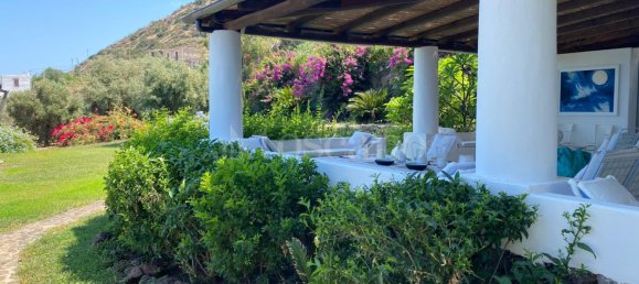 10-salle Villa à Malfa, Italy No. 331957 11