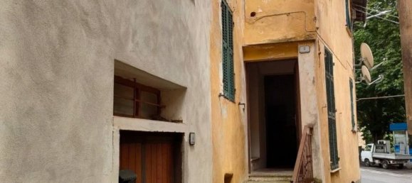 7-Zimmer Haus in Borgomaro, Italy, Nr. 86703 2