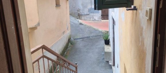 7-Zimmer Haus in Borgomaro, Italy, Nr. 86703 10