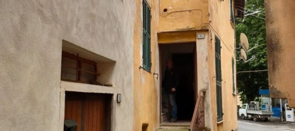 7-Zimmer Haus in Borgomaro, Italy, Nr. 86703 9