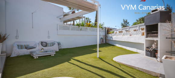 Villa de 2 dormitorios en San Eugenio, Spain No. 15214 2