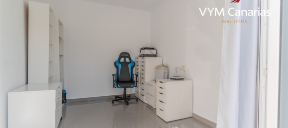 Villa de 2 dormitorios en San Eugenio, Spain No. 15214 30