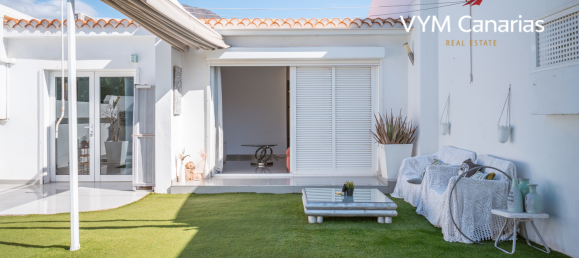 Villa de 2 dormitorios en San Eugenio, Spain No. 15214 4