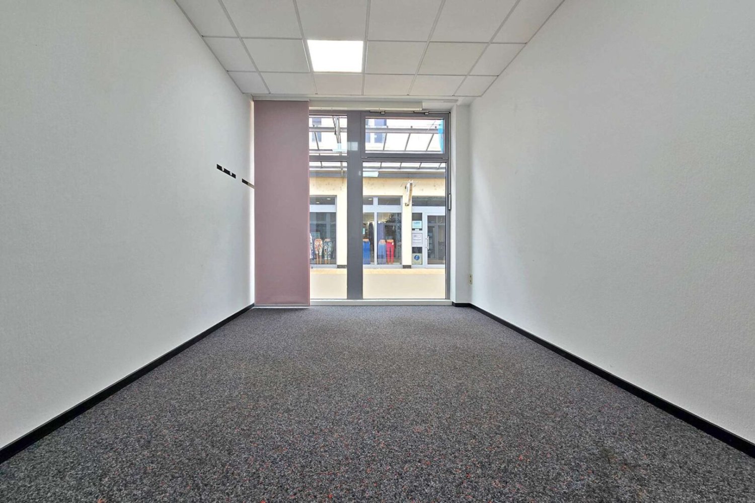 3 rooms Commercial property in Trier-Saarburg, Germany No. 228122