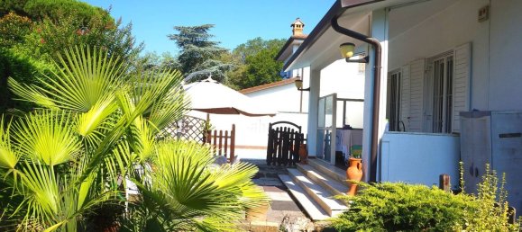 4 bedrooms Villa in Comacchio, Italy No. 317487 2