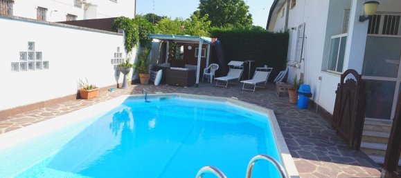 4 bedrooms Villa in Comacchio, Italy No. 317487 16