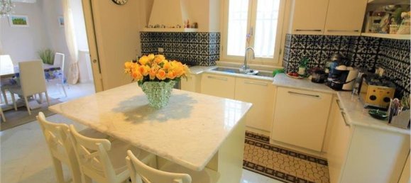 4 bedrooms Villa in Forte dei Marmi, Italy No. 378329 5