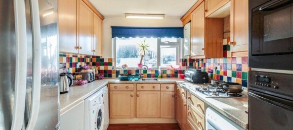 House in Preston, United Kingdom No. 2897 5