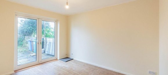 House in Preston, United Kingdom No. 2897 7