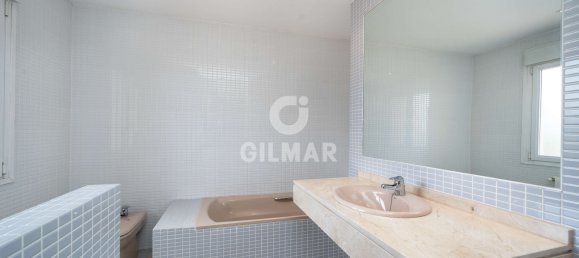 4 bedrooms House in Madrid, Spain No. 167245 13