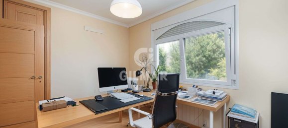 4 bedrooms House in Madrid, Spain No. 167245 5