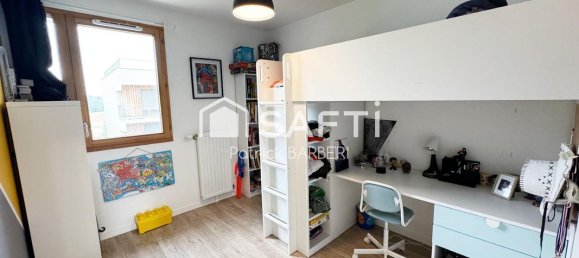 3 chambres Appartement à Menucourt, France No. 287222 9