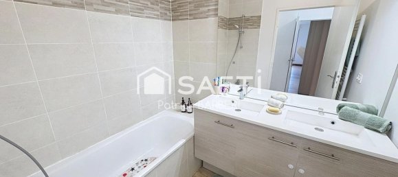 3 chambres Appartement à Menucourt, France No. 287222 10