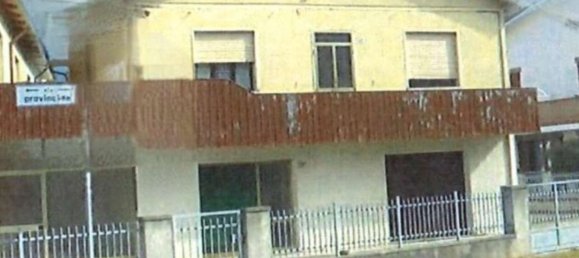 5 rooms Apartment in Riva del Po, Italy No. 19538 36