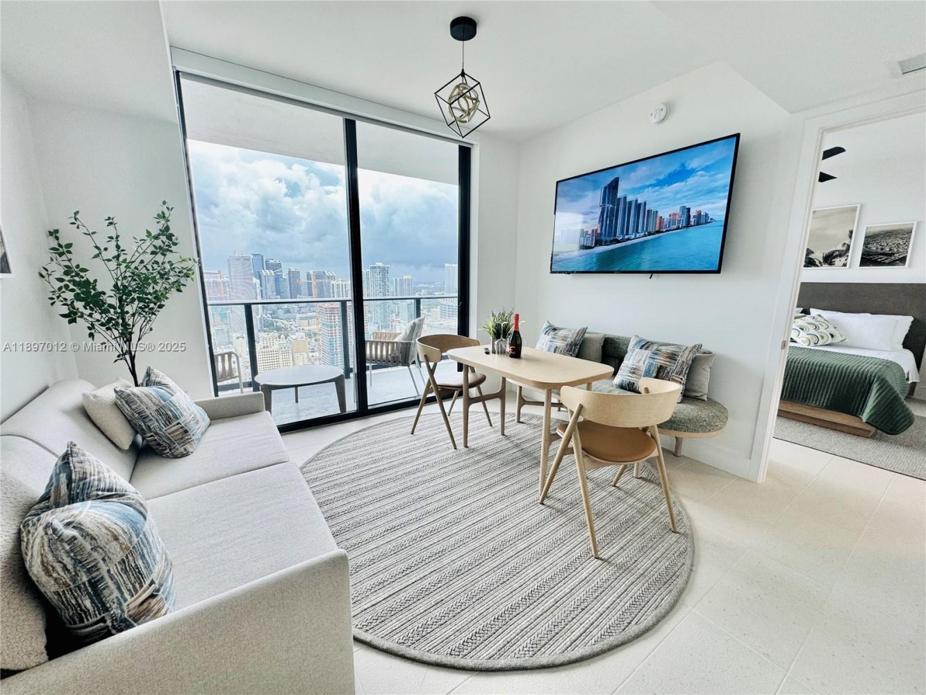 1 Schlafzimmer Gewerbliche Immobilien in Miami, USA, Nr. 615909