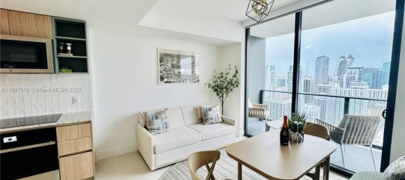 1 Schlafzimmer Gewerbliche Immobilien in Miami, USA, Nr. 615909 6