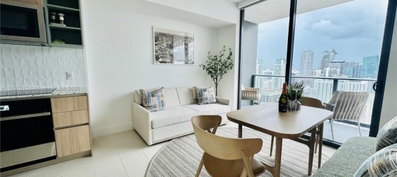1 Schlafzimmer Gewerbliche Immobilien in Miami, USA, Nr. 615909 7