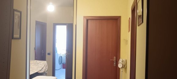 3 Schlafzimmer Wohnung in Parma, Italy, Nr. 379076 5