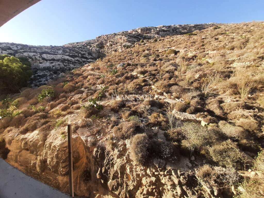 3 bedrooms Apartment in Xlendi, Malta No. 782