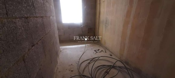 3 bedrooms Apartment in Xlendi, Malta No. 782 8