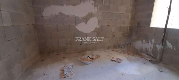 3 bedrooms Apartment in Xlendi, Malta No. 782 5