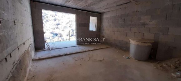 3 bedrooms Apartment in Xlendi, Malta No. 782 6