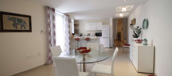 2 bedrooms Apartment in Saint Julian's, Malta No. 9331 3