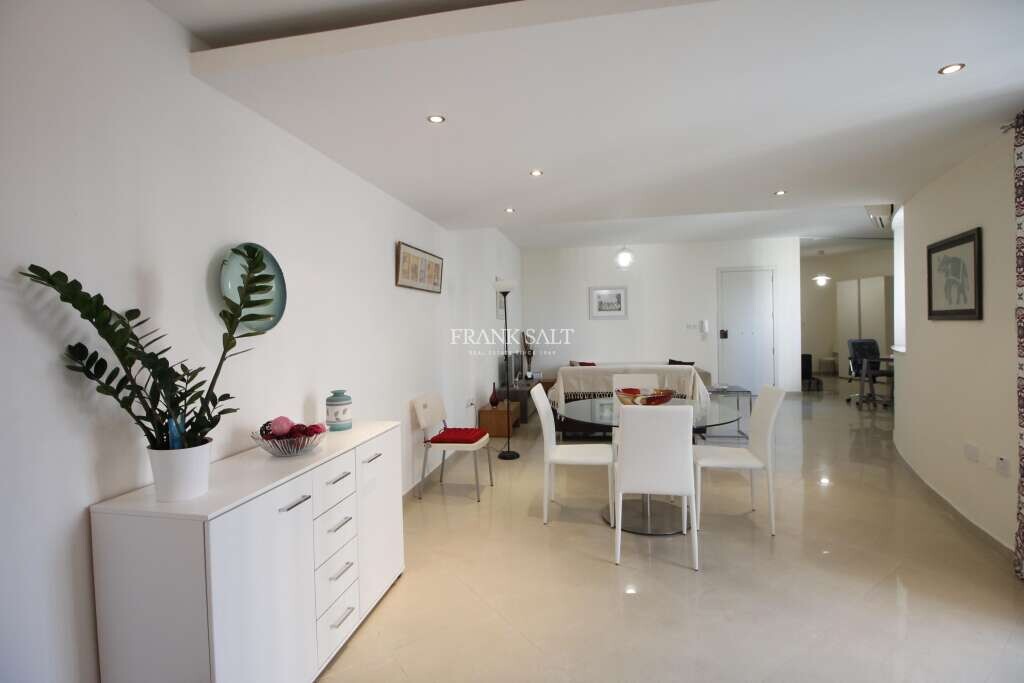 2 bedrooms Apartment in Saint Julian's, Malta No. 9331