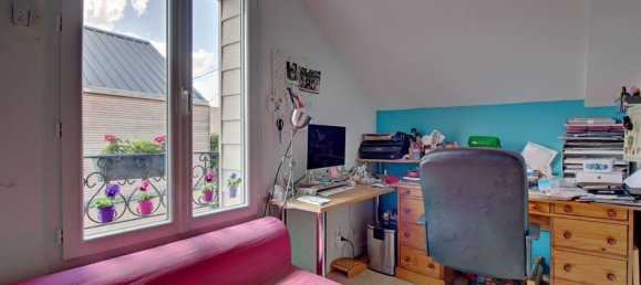 6 bedrooms Villa in Poissy, France No. 184023 12