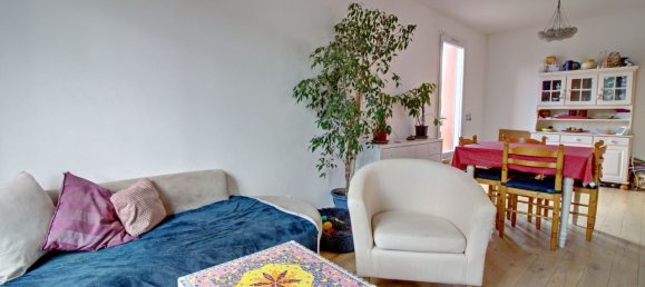 6 bedrooms Villa in Poissy, France No. 184023 3