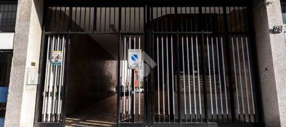 1 bedroom Apartment in Milan, Italy No. 329589 4