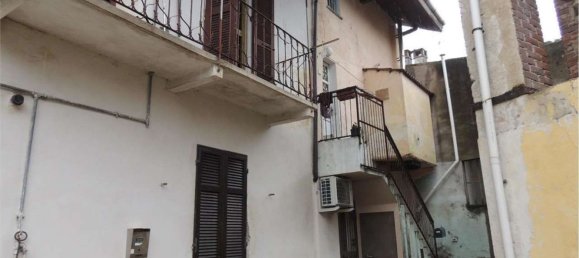 3-salle Maison à Confienza, Italy No. 195975 4