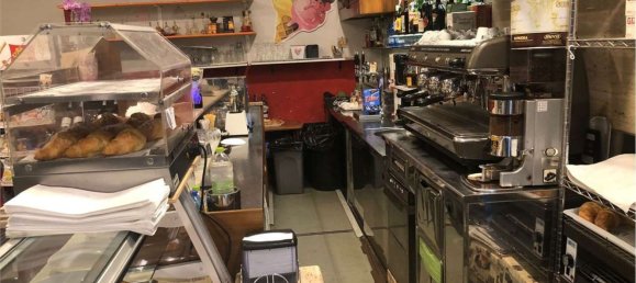 Propriété commerciale à Perugia, Italy 90m² No. 152079 8