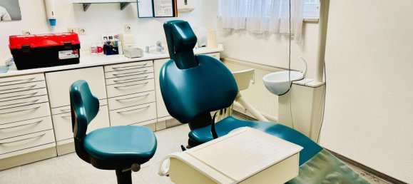 Здание с 4 спальнями в Швебиш Халль, Германия № 17922 11