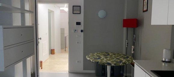 Studio in Bologna, Italy No. 274290 9