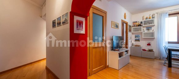 2 bedrooms Apartment in Milan, Italy No. 369941 17