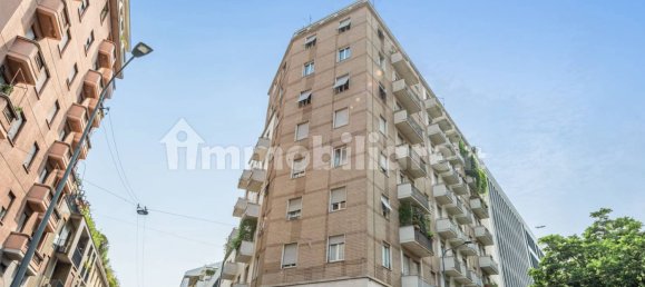 2 bedrooms Apartment in Milan, Italy No. 369941 14