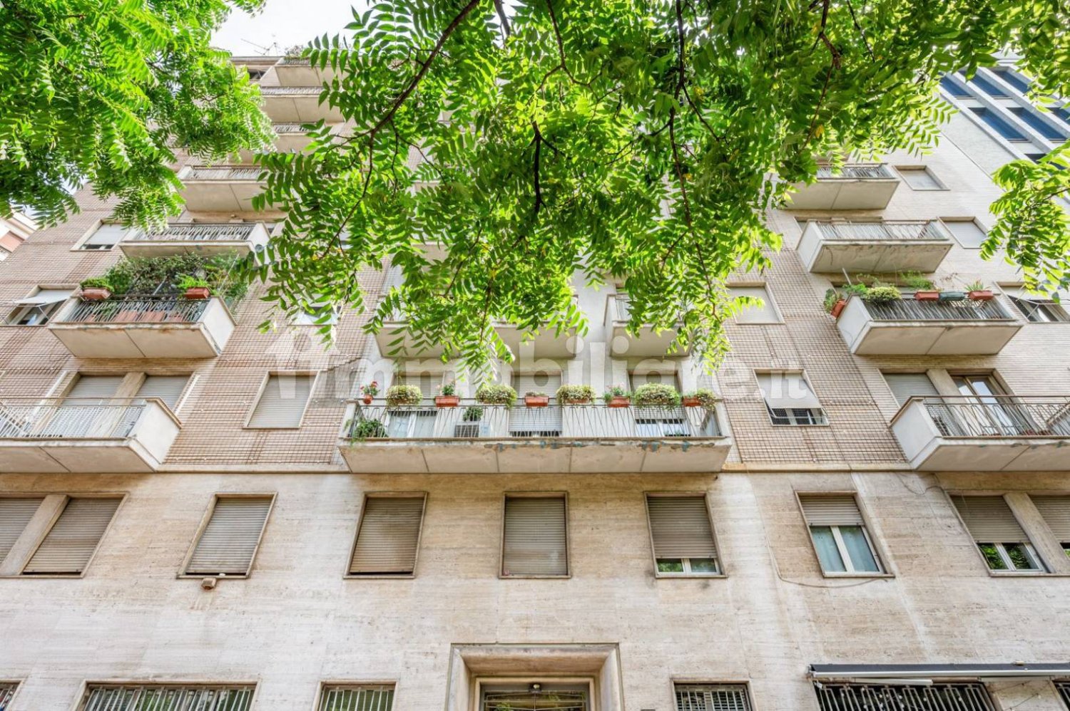 2 bedrooms Apartment in Milan, Italy No. 369941