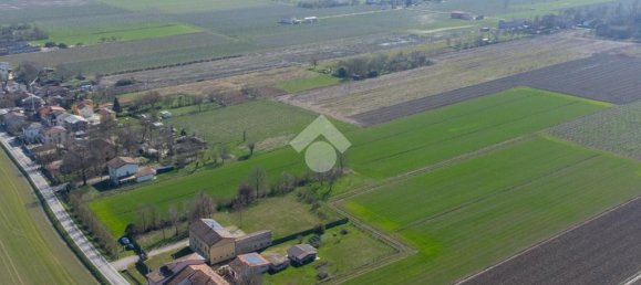 Terreno em Novi di Modena, Italy 24000 m² N.º 77347 10