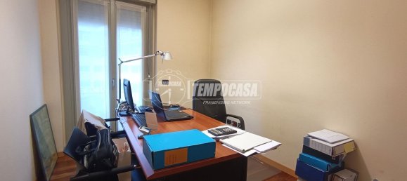 Escritório em Bergamo, Italy 90 m² N.º 313781 8