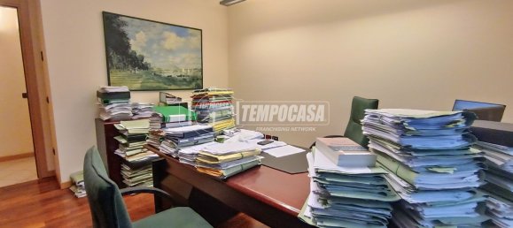 Escritório em Bergamo, Italy 90 m² N.º 313781 13