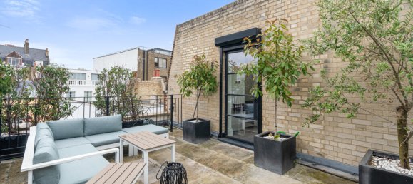 4 bedrooms House in London, United Kingdom No. 13052 13