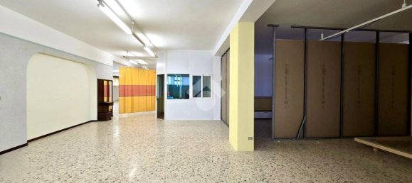 600m² Commercial property in Notaresco, Italy No. 361671 9