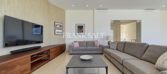 7 bedrooms Villa in Bahar ic-Caghaq, Malta No. 3763 5