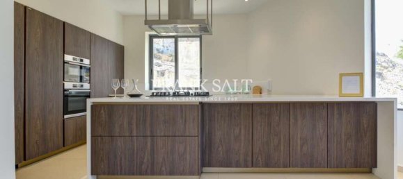 7 bedrooms Villa in Bahar ic-Caghaq, Malta No. 3763 7